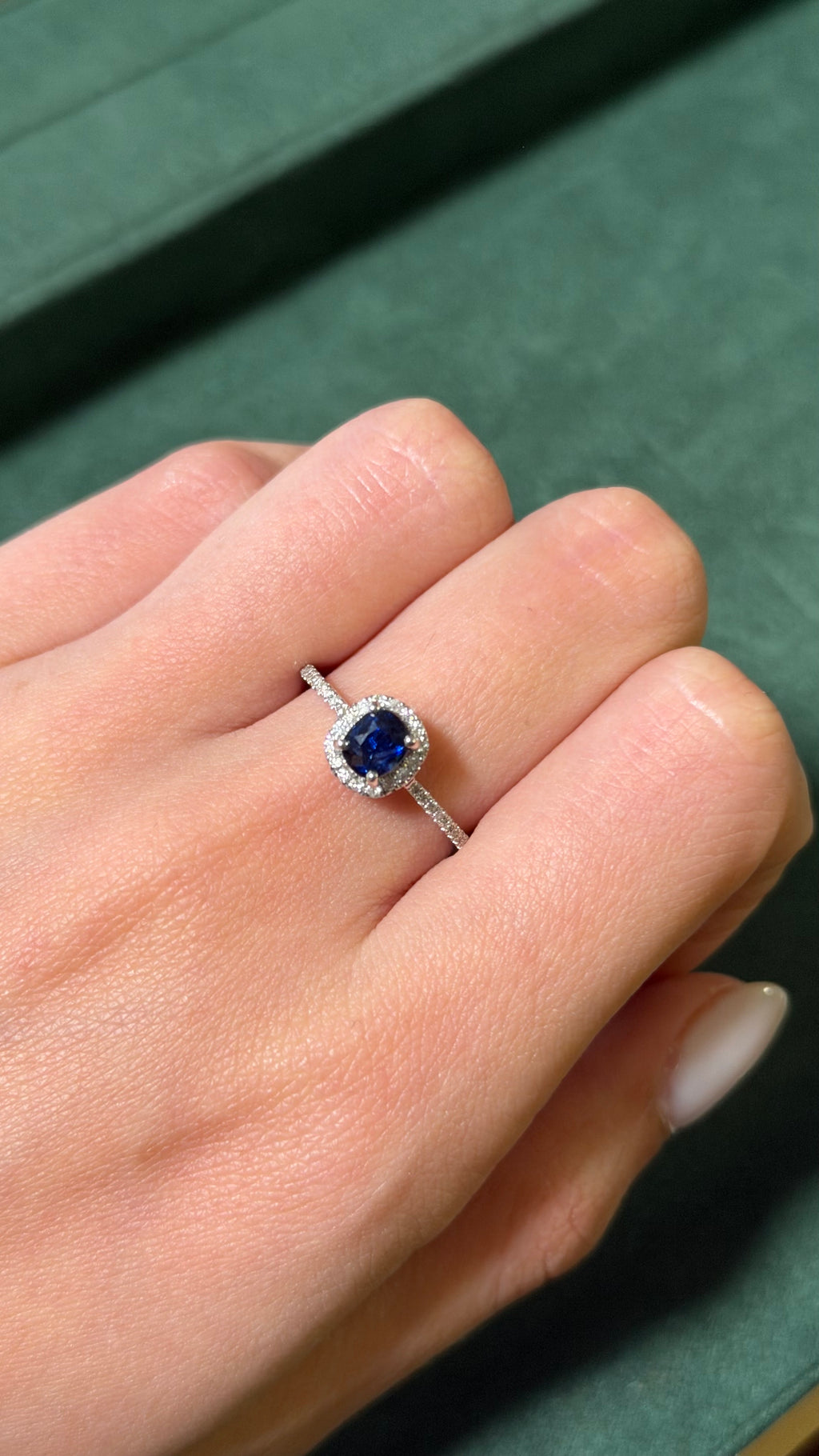 Sapphire and Diamonds ring